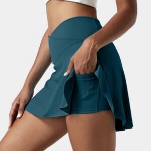 Halara Crossover tennis skirt